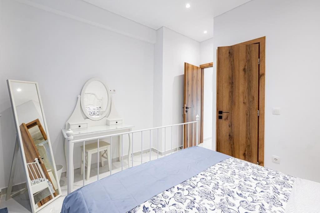 Spacious And Modern Flat At Koukaki, Near Acropolis Athens Luaran gambar
